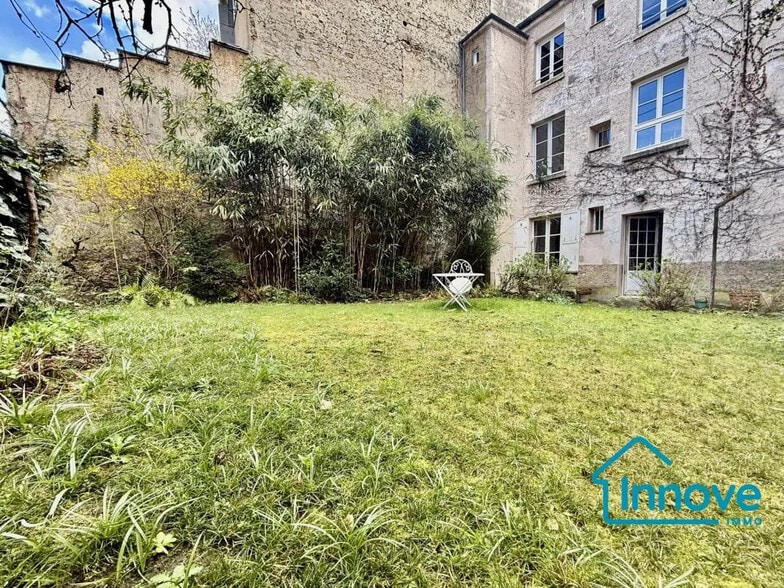55 Bis Boulevard De La Reine, Versailles à vendre - Photo de l’immeuble – Image 1 sur 4