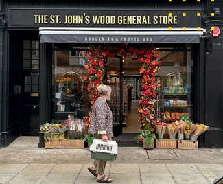 Plus de détails pour 17 St Johns Wood High St, Londres - Local commercial à louer