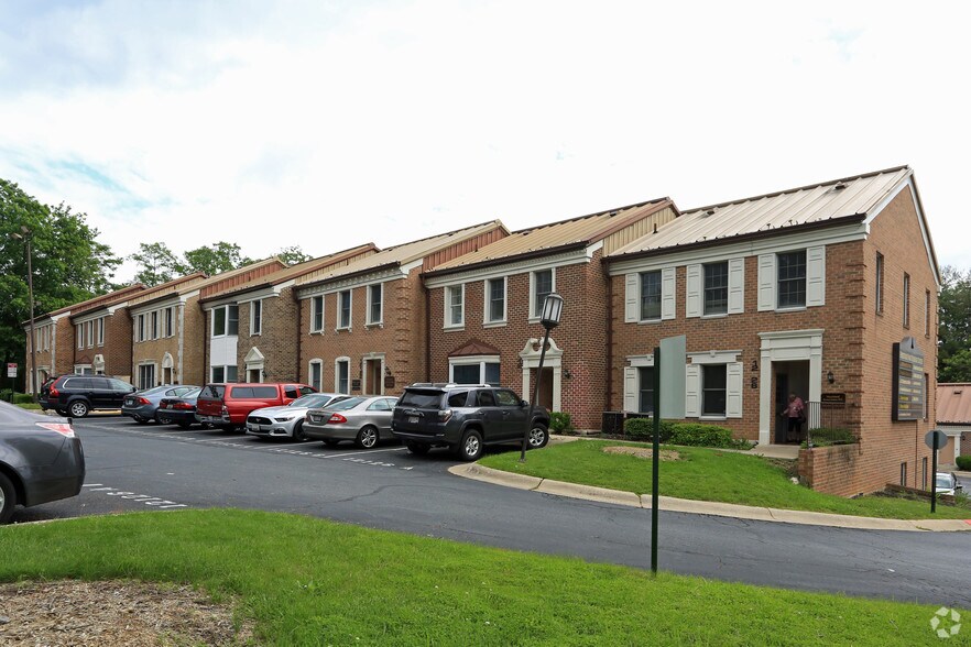 12100-12128 Heritage Park Cir, Silver Spring, MD à louer - Photo de l’immeuble – Image 3 sur 16