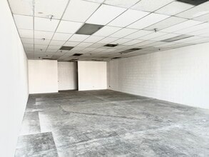 815-855 E Twain Ave, Las Vegas, NV à louer Photo intérieure– Image 2 sur 3