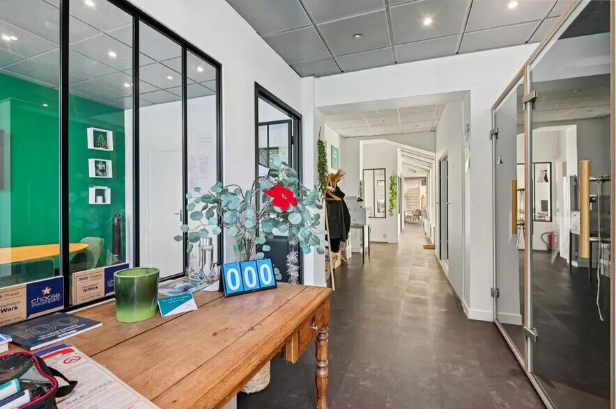 140 Boulevard Pereire, Paris à louer - Photo de l’immeuble – Image 2 sur 9