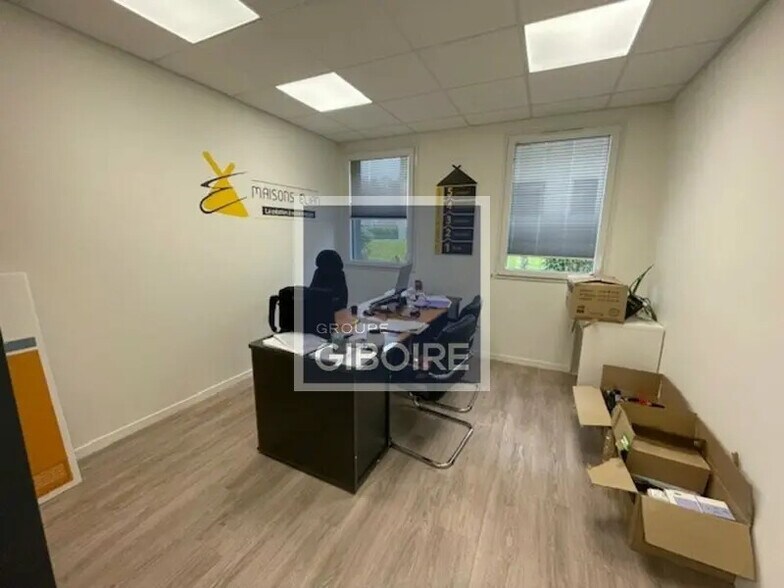 Bureau dans Cesson-Sévigné à louer - Photo intérieure – Image 2 sur 5
