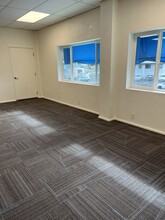 16 Railroad Ave, Hilo, HI à louer Photo intérieure– Image 2 sur 9