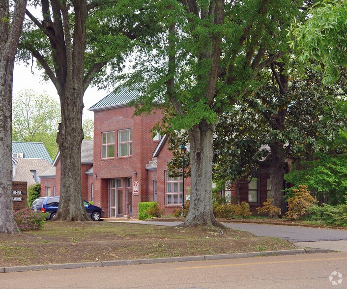 165 N Main St, Collierville, TN à louer - Photo de l’immeuble – Image 2 sur 4