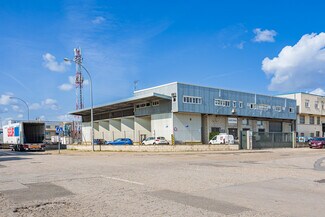 Plus de détails pour Industriel/Logistique à louer