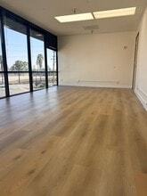 2183 Fairview Rd, Costa Mesa, CA à louer Photo intérieure– Image 1 sur 4