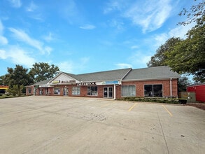 1450 W Main St, Saint Charles, IL à louer Photo intérieure– Image 1 sur 8
