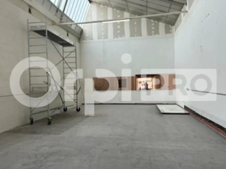 11 Avenue De La République, Vénissieux à vendre - Photo de l’immeuble – Image 3 sur 6