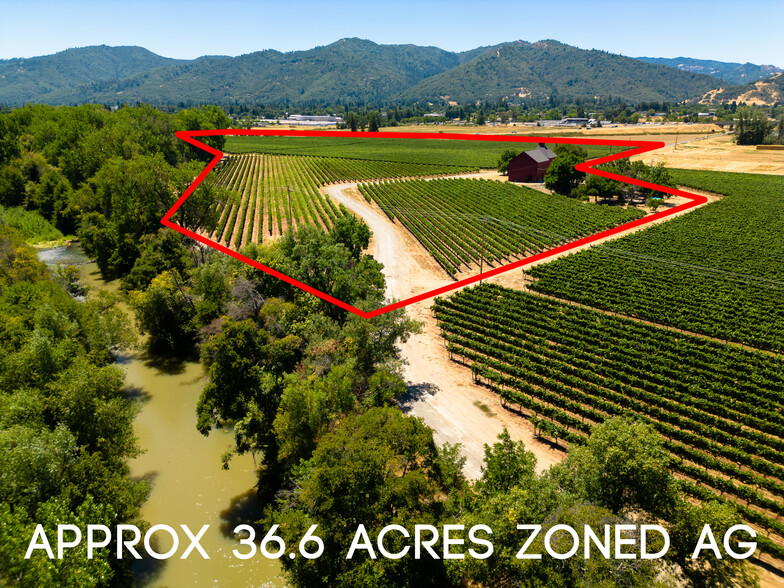700 Ford Rd, Ukiah, CA à vendre - Photo de l’immeuble – Image 2 sur 20
