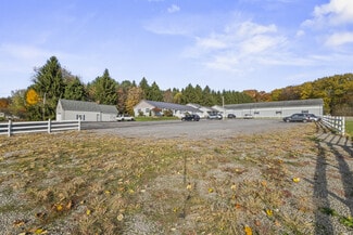 Plus de détails pour 409 E Jamestown Rd, Greenville, PA - Local commercial à vendre