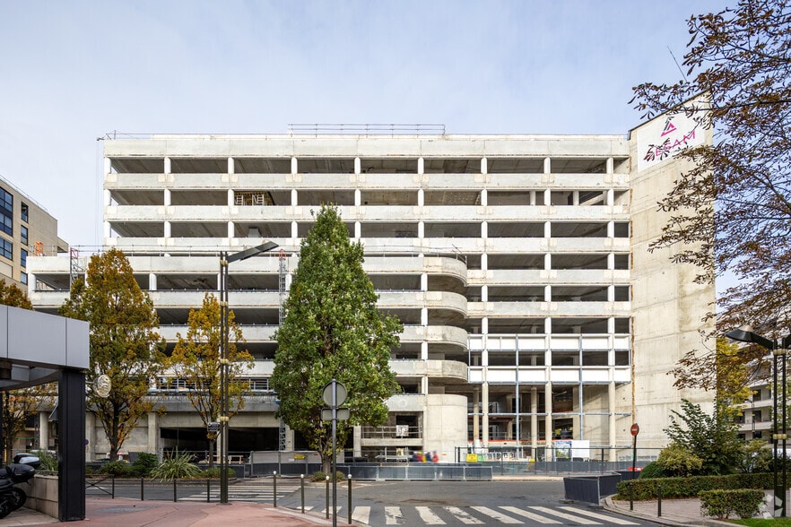 Bureau dans Levallois-Perret à louer - Photo principale – Image 1 sur 2