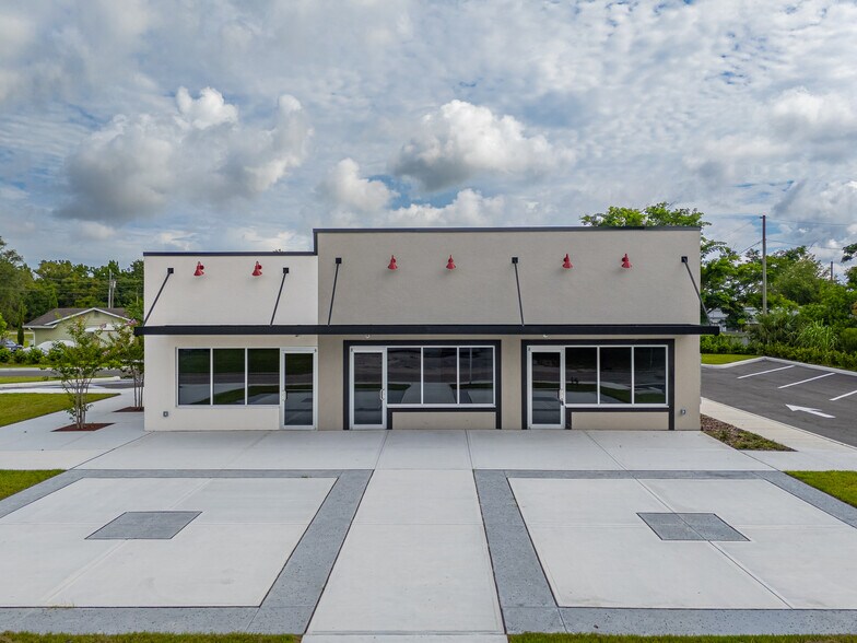 215 Center St, Winter Garden, FL à louer - Photo de l’immeuble – Image 1 sur 8