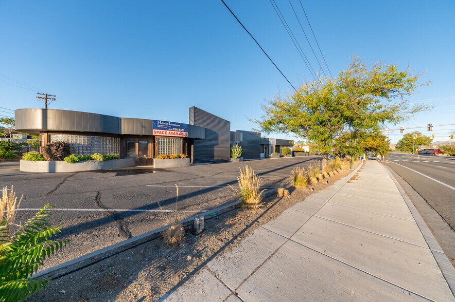 3189 Mill St, Reno, NV à vendre - Photo de l’immeuble – Image 1 sur 17