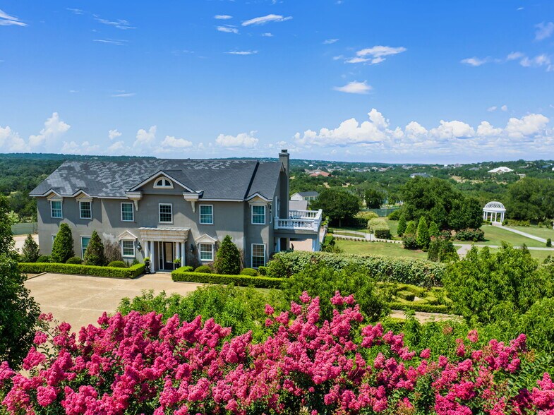 1470 S Cranes Mill Rd, New Braunfels, TX à vendre - Photo de l’immeuble – Image 2 sur 83