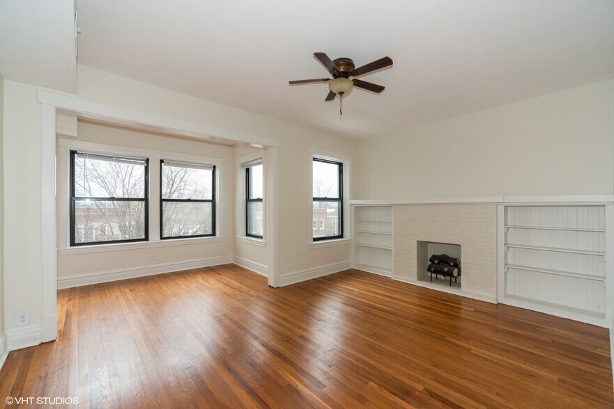 4934 W Jackson Blvd, Chicago, IL à vendre - Photo de l’immeuble – Image 3 sur 19