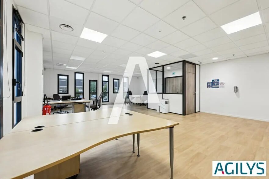 Industriel/Logistique dans Serris à louer - Photo intérieure – Image 3 sur 8