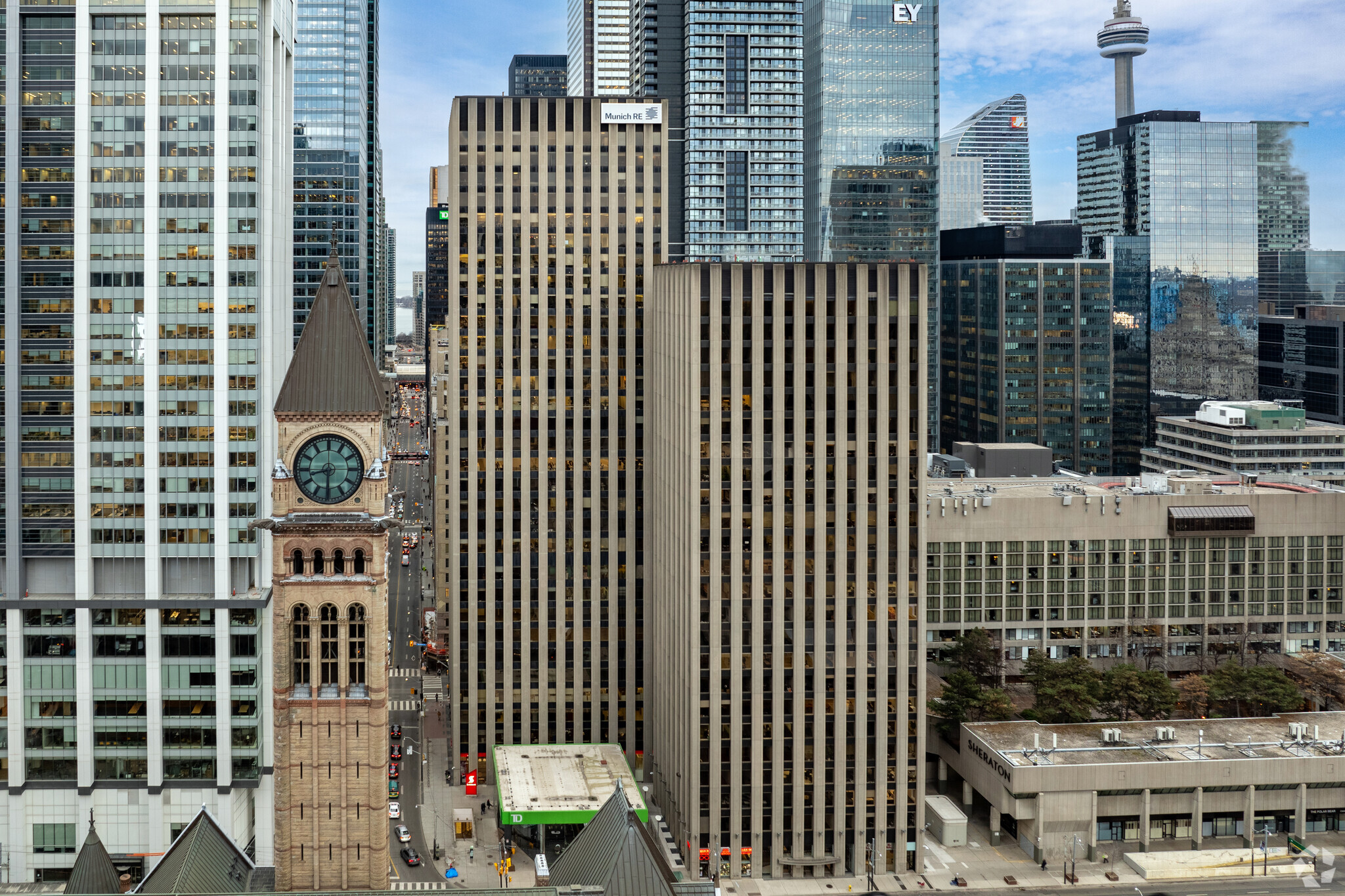 390 Bay St, Toronto, ON à louer Photo de l’immeuble– Image 1 sur 33