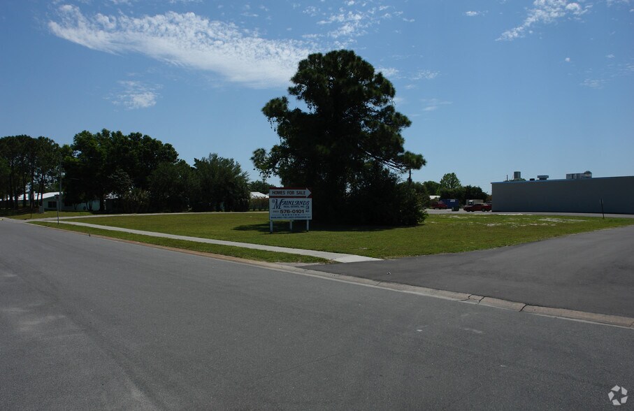 4550 Mainlands Blvd, Pinellas Park, FL à louer - Photo principale – Image 1 sur 2