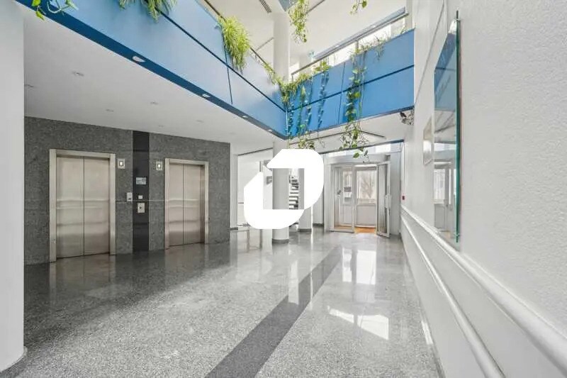 Bureau dans Villepinte à louer - Photo de l’immeuble – Image 2 sur 9