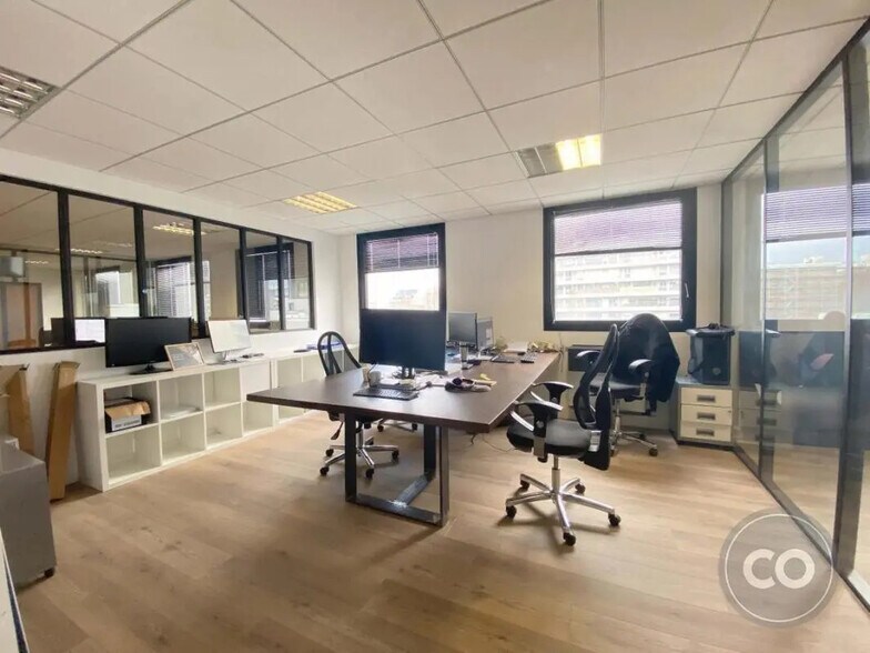 Bureau dans Boulogne-Billancourt à vendre - Photo de l’immeuble – Image 3 sur 7
