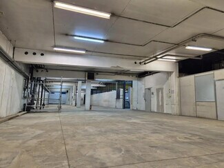 Plus de détails pour Bureau, Industriel/Logistique à louer