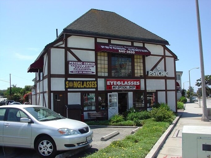 910 Torrance Blvd, Redondo Beach, CA à vendre - Photo de l’immeuble – Image 3 sur 12