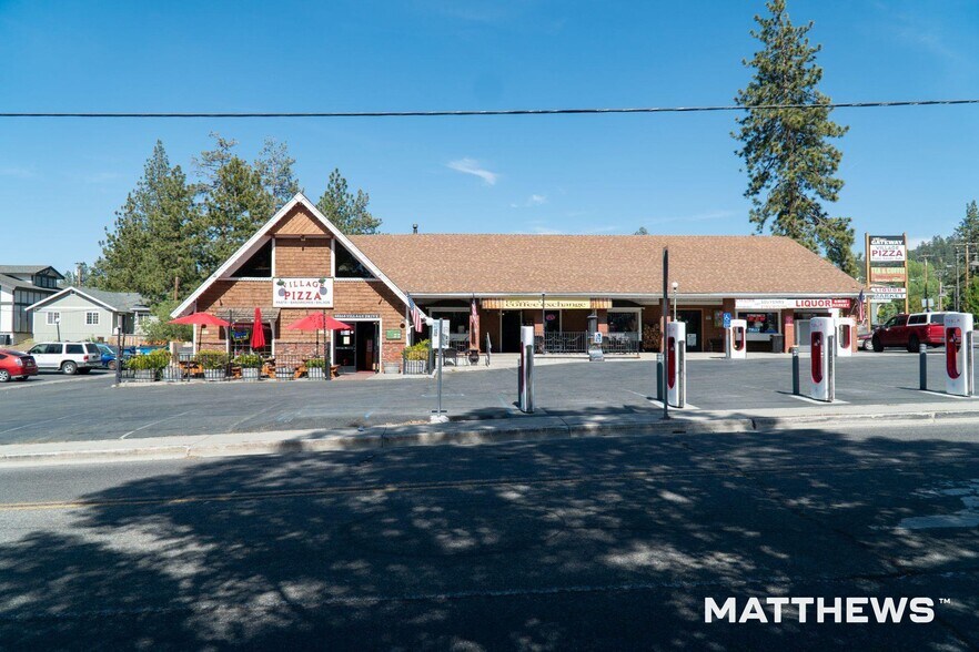 40568 Village Dr, Big Bear Lake, CA à vendre - Photo de l’immeuble – Image 3 sur 6
