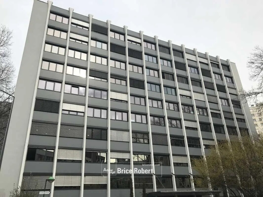 Bureau dans Villeurbanne à louer Photo de l’immeuble– Image 1 sur 13
