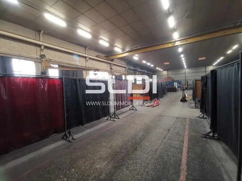 Local d'activités dans Beauvoir-de-Marc à vendre - Photo de l’immeuble – Image 3 sur 8