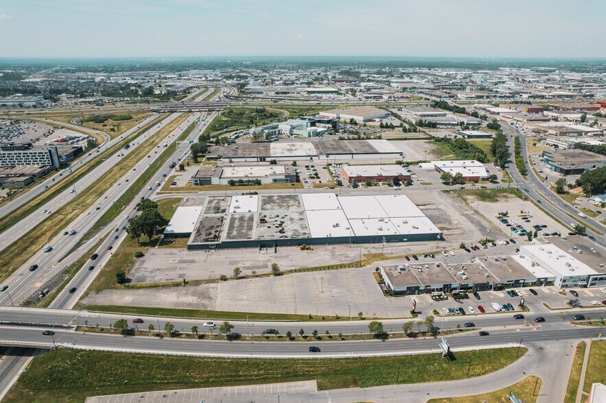 2275-2279 Des Laurentides (A-15) E, Laval, QC à louer - Aérien – Image 2 sur 6