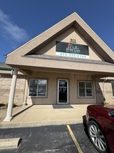 2709 SE I St, Bentonville, AR à louer Photo de l’immeuble– Image 2 sur 13