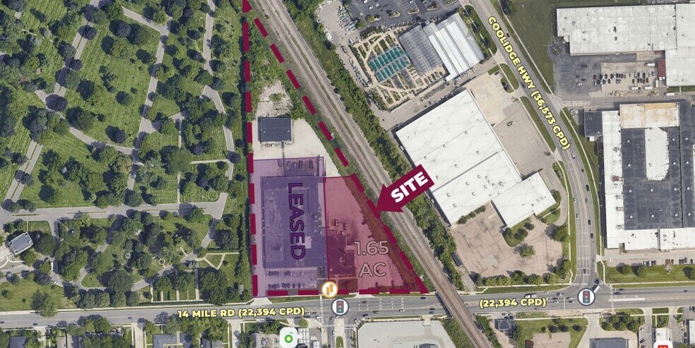 3200 W 14 Mile Rd, Royal Oak, MI à vendre - Photo principale – Image 2 sur 2