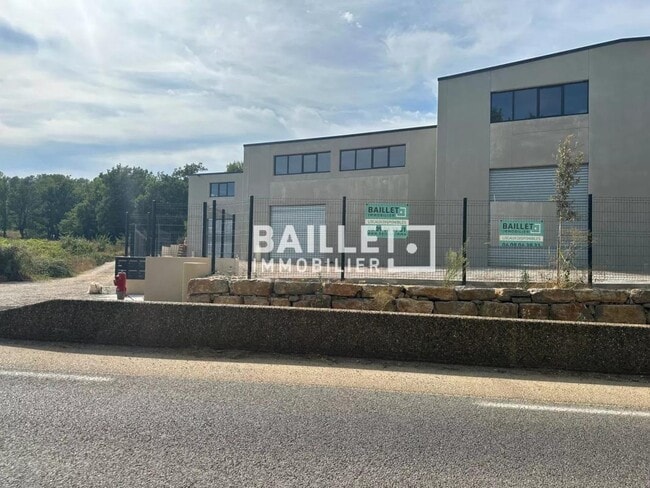 Plus de détails pour Industriel/Logistique à louer