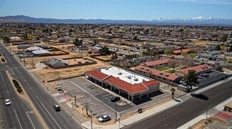 Plus de détails pour 13534 Navajo Rd, Apple Valley, CA - Local commercial à louer