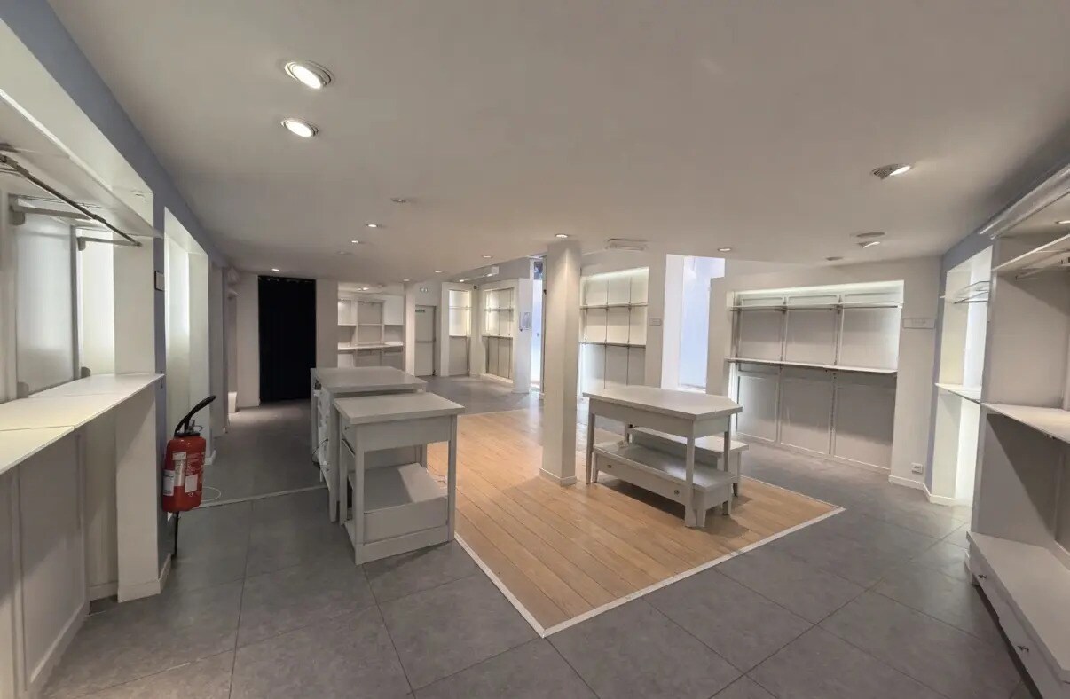 Local commercial dans Amiens à louer Photo intérieure– Image 1 sur 3