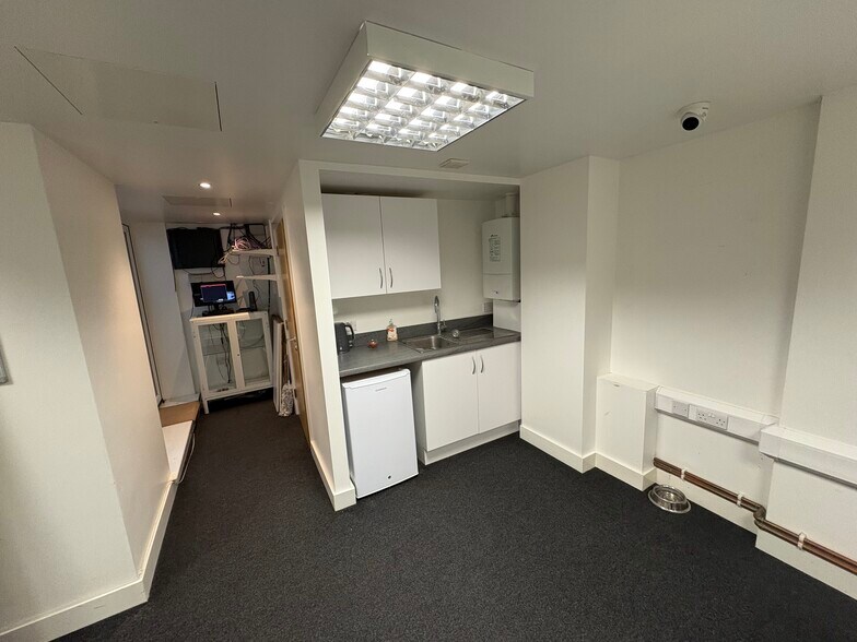 20-22 Beardell St, Londres à louer - Photo de l’immeuble – Image 3 sur 6