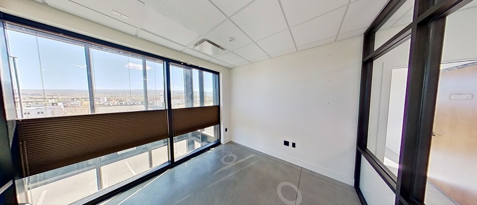 2520 W Pinyon Ave, Grand Junction, CO à louer - Photo de l’immeuble – Image 2 sur 7