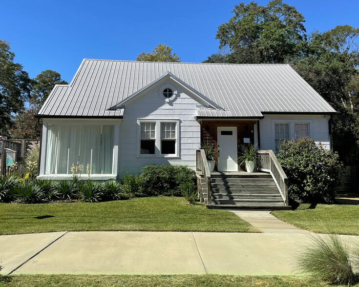 3413 N State St, Jackson, MS à vendre - Photo de l’immeuble – Image 2 sur 34