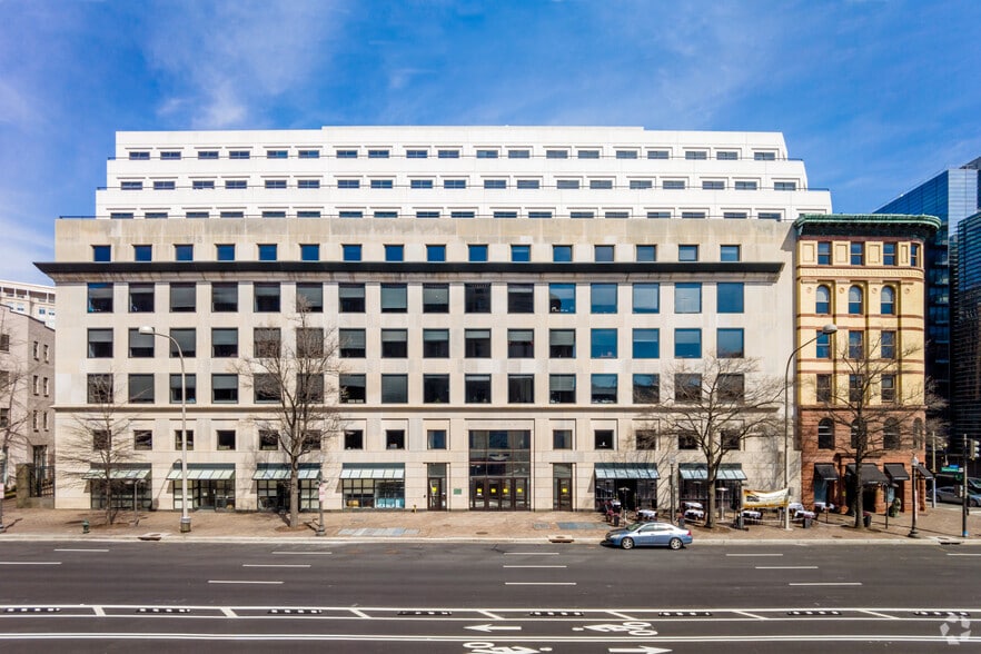 601 Pennsylvania Ave NW, Washington, DC à louer - Photo de l’immeuble – Image 2 sur 9