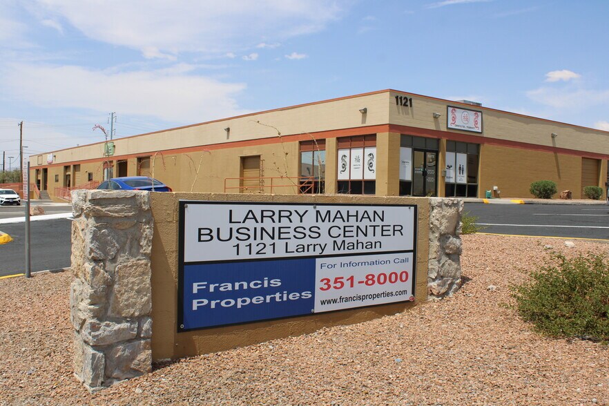 1121 Larry Mahan Dr, El Paso, TX à louer - Photo de l’immeuble – Image 1 sur 5