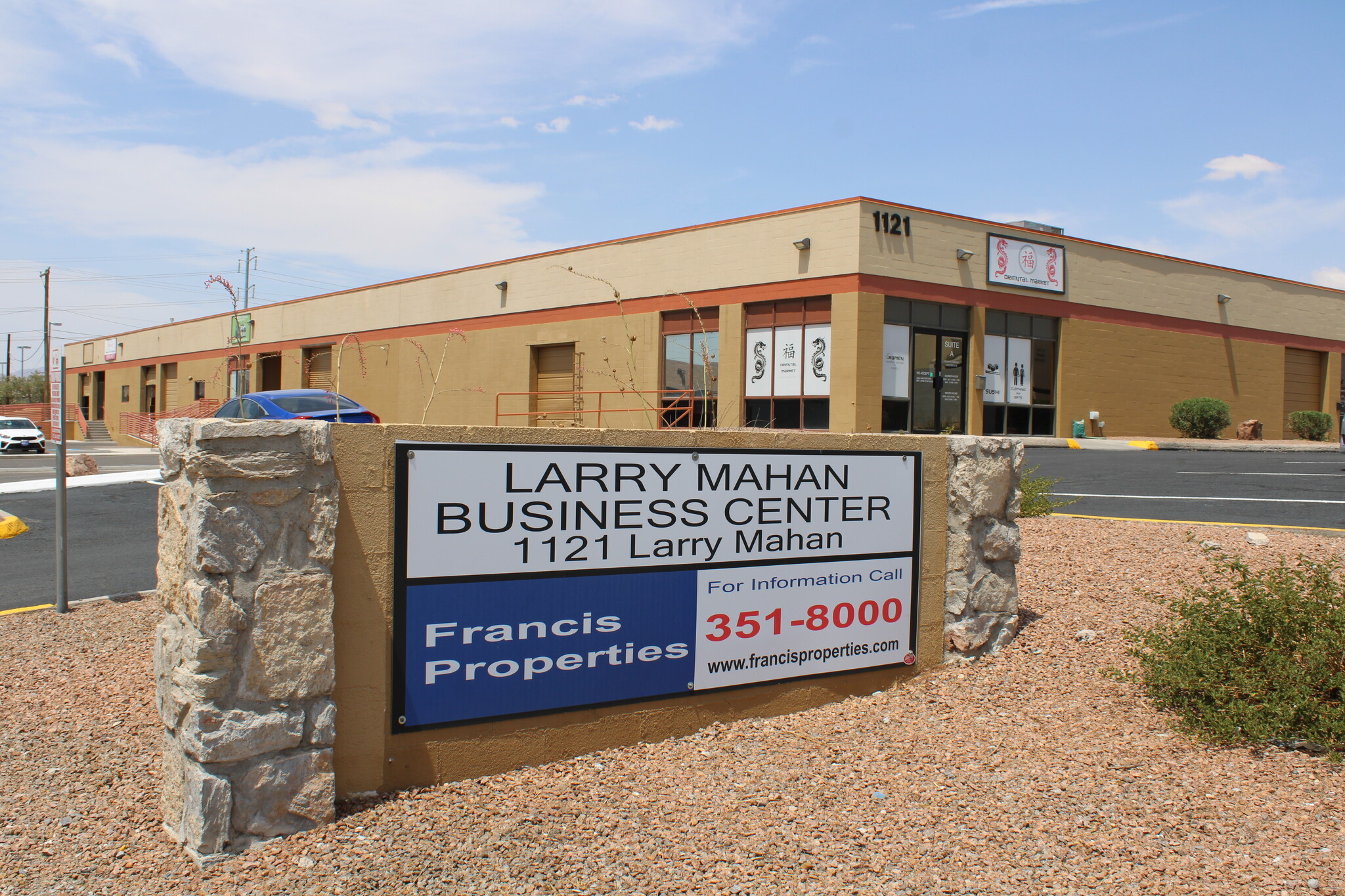 1121 Larry Mahan Dr, El Paso, TX à louer Photo de l’immeuble– Image 1 sur 6