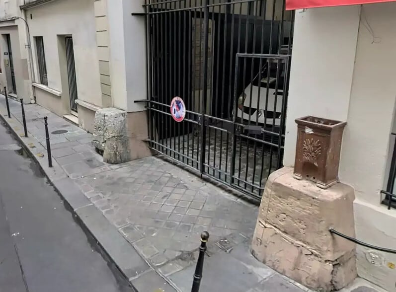 Local commercial dans Paris à vendre - Photo de l’immeuble – Image 1 sur 1