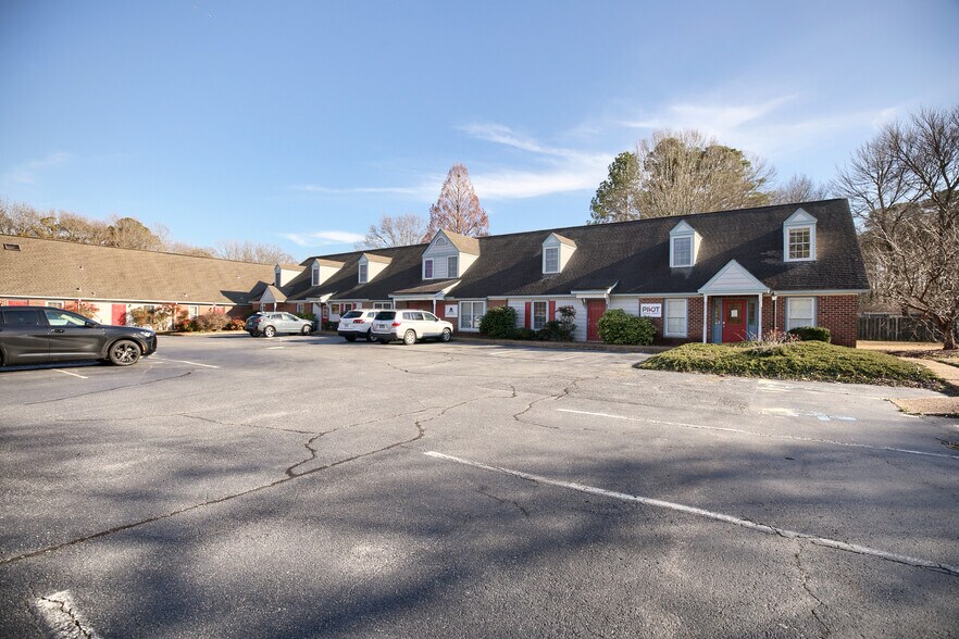 7188-7196 Chapman Dr, Hayes, VA à vendre - Photo de l’immeuble – Image 3 sur 26
