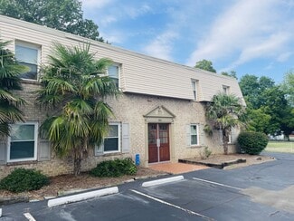 Plus de détails pour 325 Hall Ln, Pineville, NC - Logement à vendre