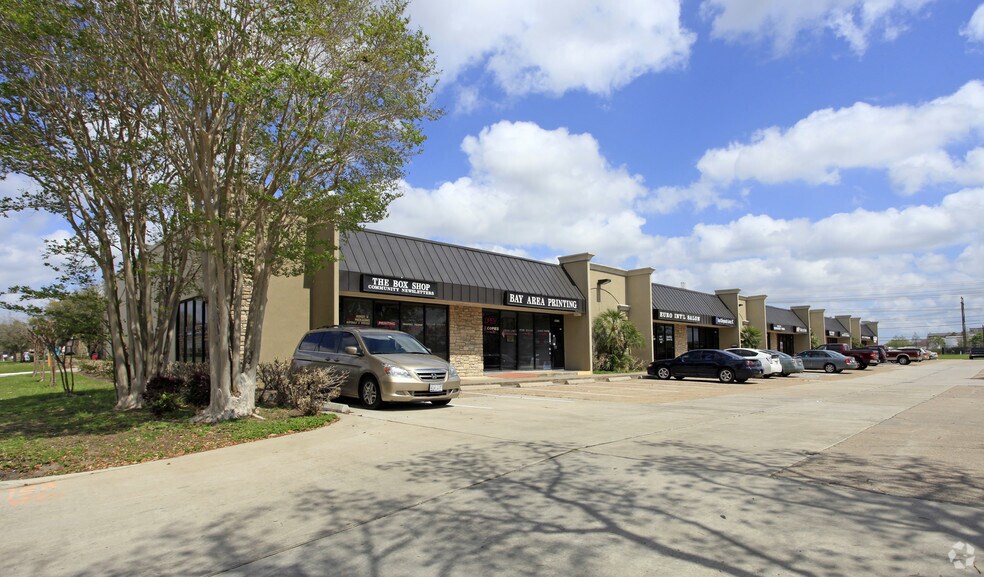 17301-17337 El Camino Real, Houston, TX à louer - Photo principale – Image 1 sur 3