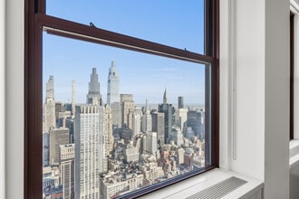 350 Fifth Ave, New York, NY à louer Photo intérieure– Image 1 sur 18