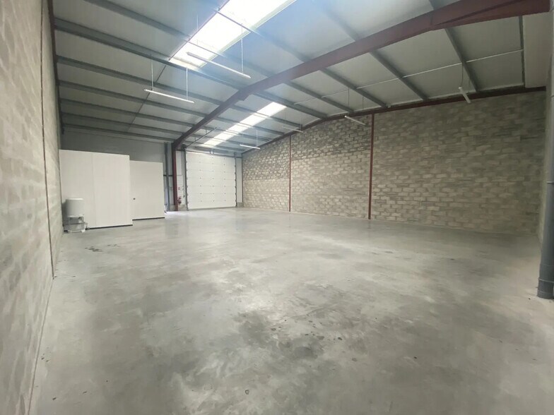 503 Rue André Marie Ampère, Saint-Jean-d'Illac à louer - Photo intérieure – Image 2 sur 5