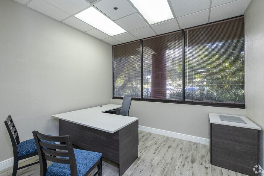 1211 Tech Blvd, Tampa, FL à louer - Photo intérieure – Image 3 sur 23