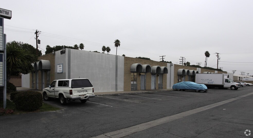 6900 Knott Ave, Buena Park, CA à louer - Photo principale – Image 1 sur 6