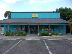 12425-12427 Clock Tower Pky, Hudson, FL à louer Photo de l’immeuble– Image 1 sur 9